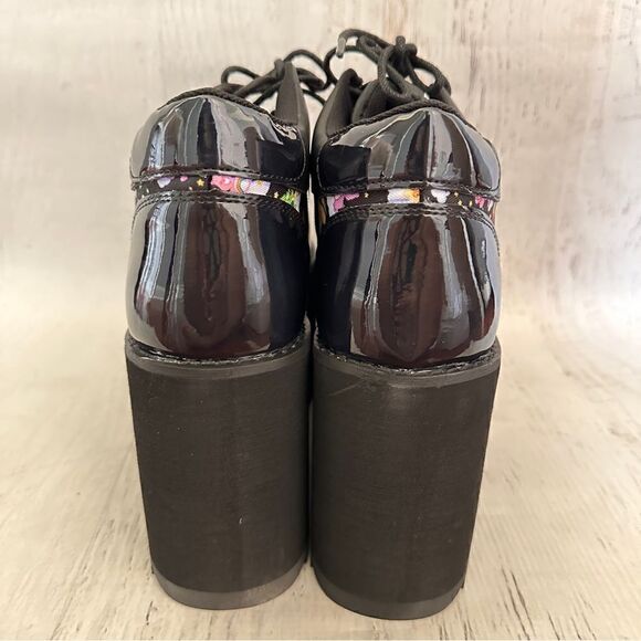 NIB Y.R.U. Qozmo black lo Care Bears platform sneakers in black sky Sz 8 - Picture 5 of 10